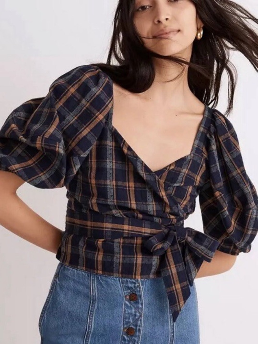 Madewell Madewell Sweetheart Wrap Top in Navy Plaid. Size M